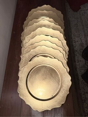 Scalloped Metallic Gold Charger Plates - Set of 9